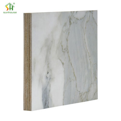 Un buon prezzo. Compensato melaminico ecologico Pannello in compensato melaminico per uso interno ed esterno in linea