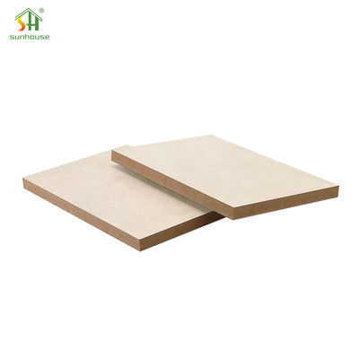 Un buon prezzo. MDF melaminico Pannello MDF melaminico Decorazione interna esterna Uso per applicazioni di costruzione di edifici in linea