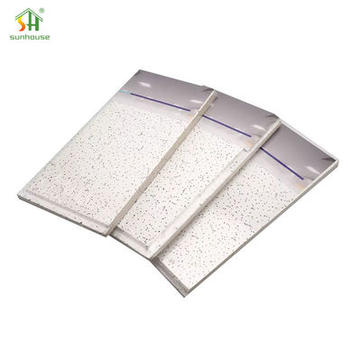 Un buon prezzo. Pannello per piastrelle per soffitto in fibra minerale riciclato ecologico per uso interno ed esterno in linea