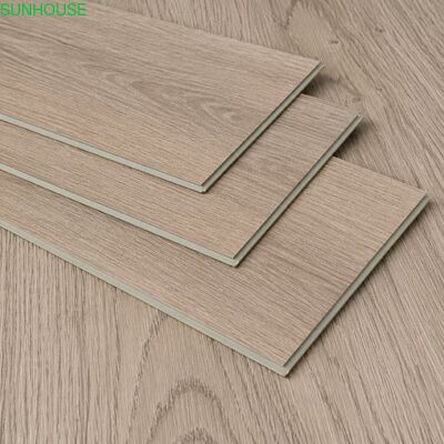 Un buon prezzo. SPC Click Flooring Plank Decorazione interna esterna Uso per applicazioni di costruzione di edifici in linea